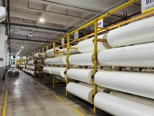 温度耐性最大130°CのPET熱ラミネーションフィルム 3インチまたはカスタム紙コアと0~6000メートルの長さ