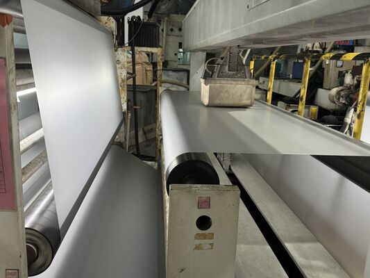 柔軟な適用と水用紫外線耐性のあるカスタマイズ可能なラベルマットラミネーションフィルム