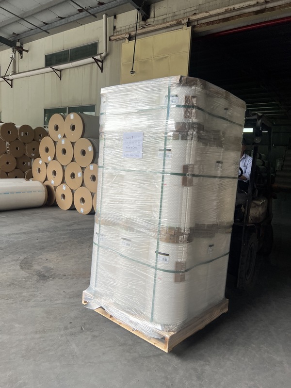 デジタルラミネート用の滑らかな表面とソフトな硬度を備えた30ミクロン熱ラミネートフィルム