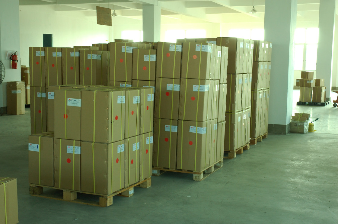 デジタルラミネート用、滑らかな表面のBOPPアンチスクラッチおよび超強力接着サーマルラミネートフィルム