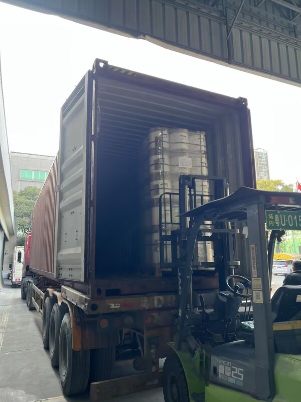 熱耐性 110°C まで,光反する表面が滑らかで,包装やラミネーションに耐性のある金属化PETフィルム