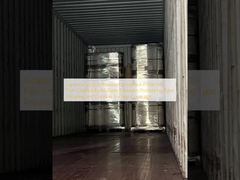 複数の押出加工タイプで作成された、優れた耐スクラッチ性表面保護フィルム。耐久性のある表面被覆を保証します。